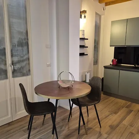 Apartment Happy House Borgo4 Parma